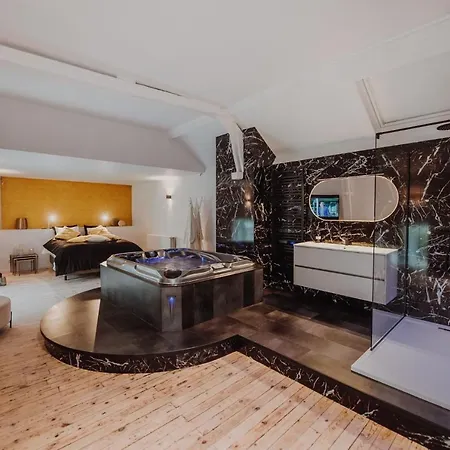 Quinze La Suite Bed & Breakfast